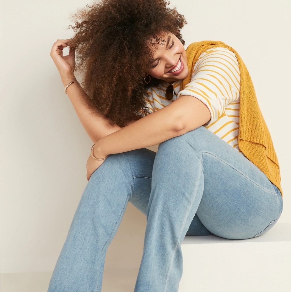 EUC Mid Rise Kicker Boot Cut Jeans Size 18 Tall